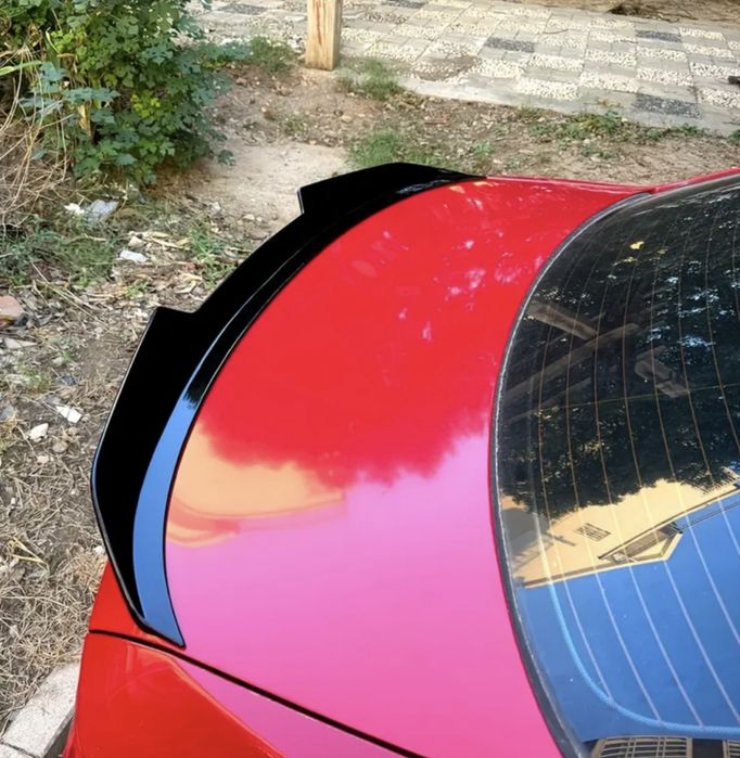 Eleron spoiler portbagaj bmw e90 carbon si negru style PSM M4