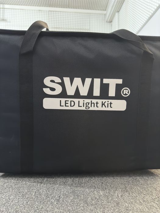 Постоянный свет SWIT FL-C60D