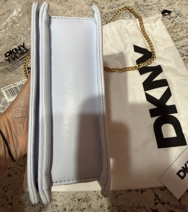 Оригинална чанта DKNY ест кожа