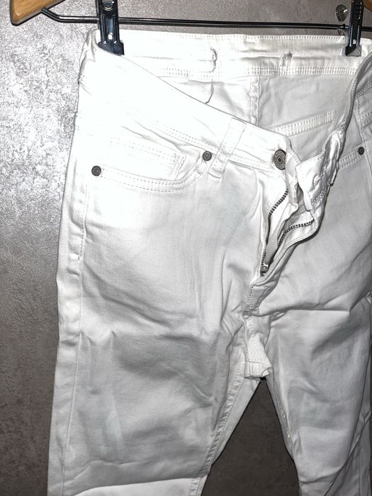 Jeans albi marimea S/36 si M/38