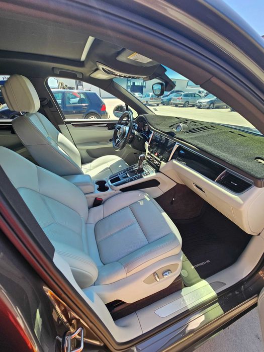 Продавам Porsche Macan S 3.0 бензин 340 кс Sport Chrono Пакет Панорама