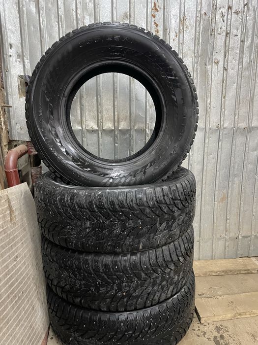 резина 265/65/17 шипы