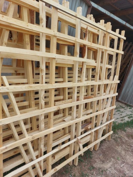 Ағаш падон решетка