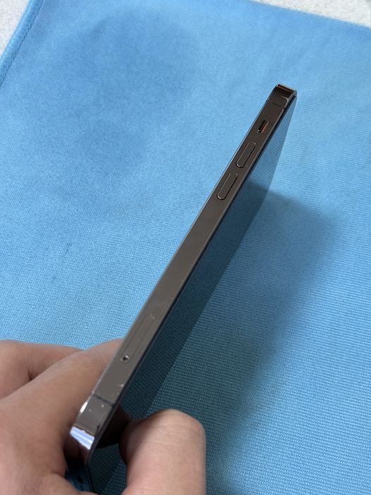 iphone 12 pro серого цвета