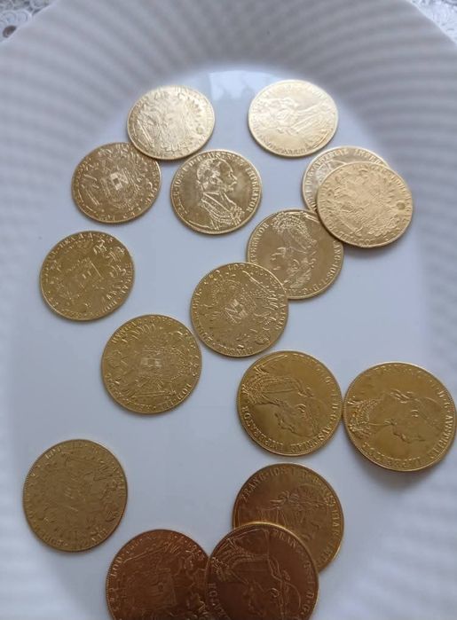 Monede placate cu aur 24k