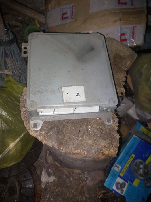 Продам компьютер на мазду 626..