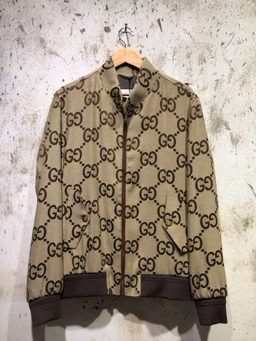 Якета на Gucci , Essentials и други