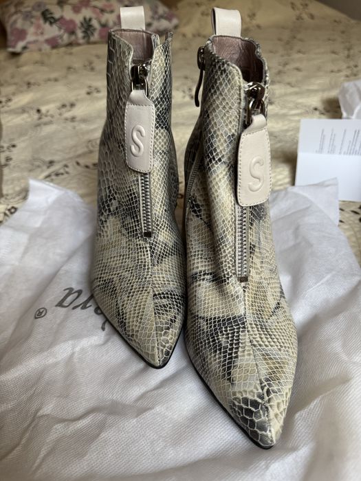 Сапожки димесезонные