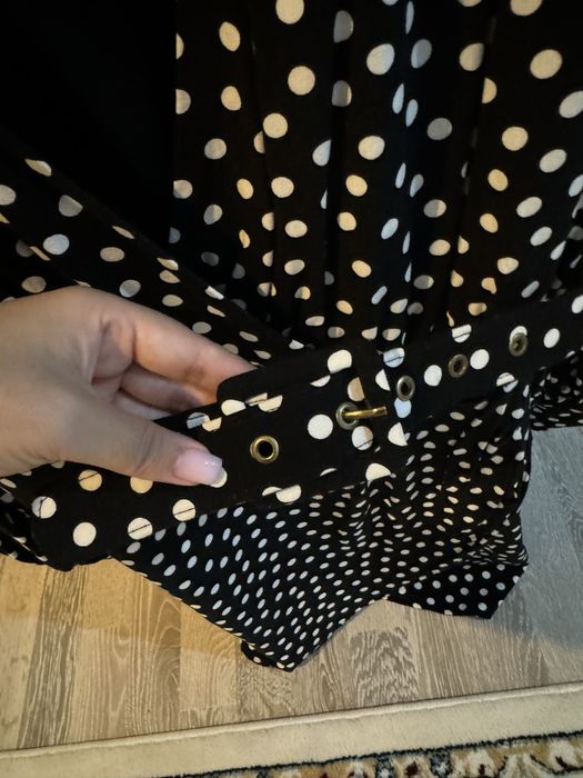 Продам платье черная