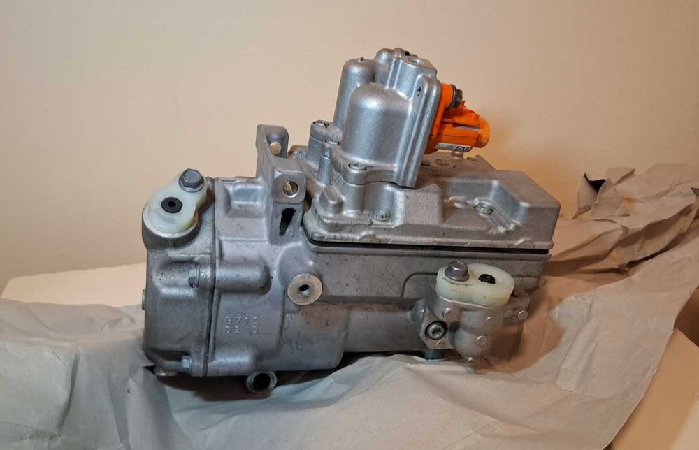 Compresor Aer Condiționat DENSO 926000134R, NOU