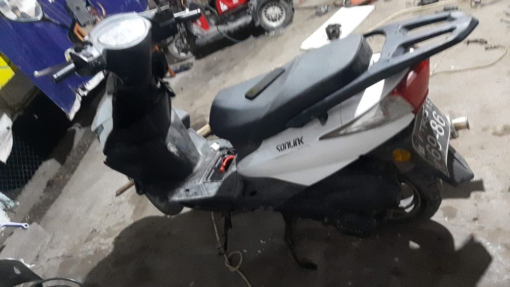 Продам м8 пробег 1654