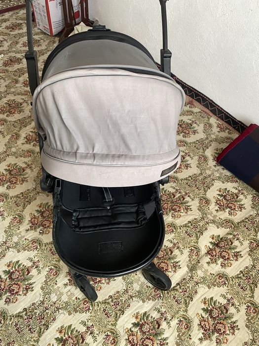 прогулочная детская коляска