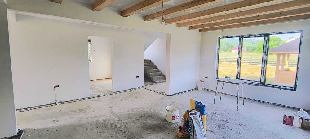 Vand/Schimb cu apartament casa Alexandru cel Bun, 3km de Piatra-Neamt