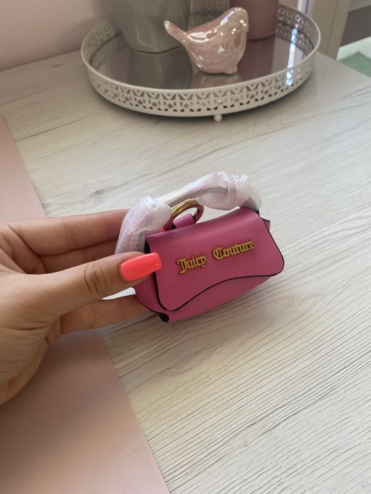 Портмоненце Juicy Couture!