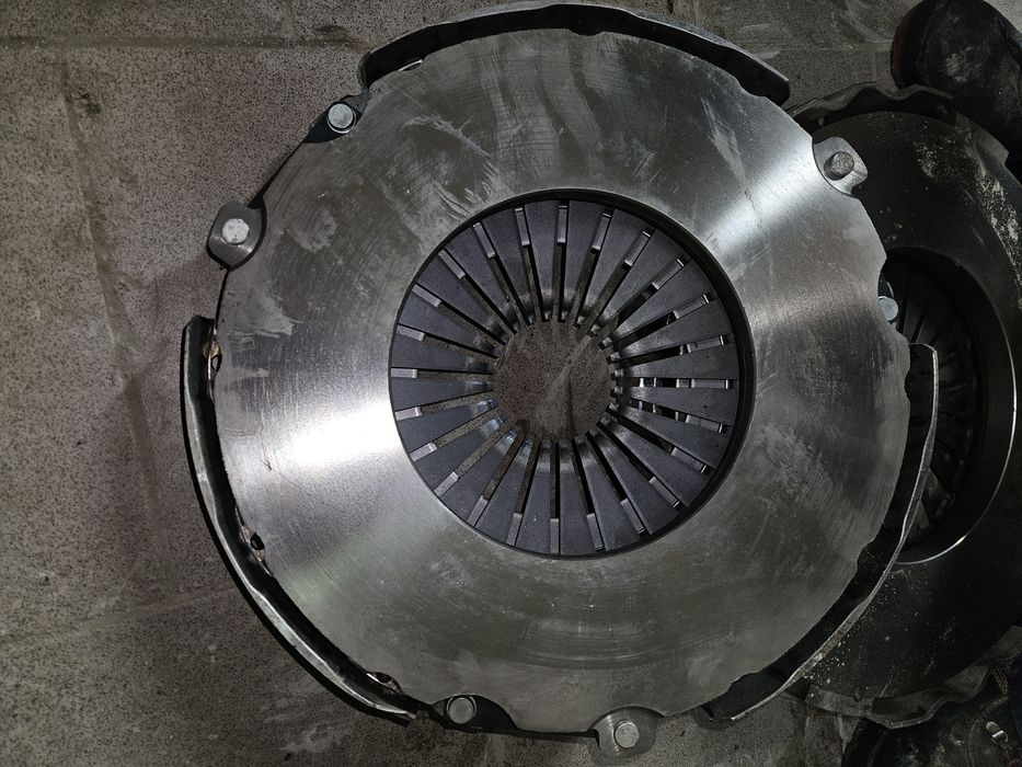 Продам диск сцепления Паз