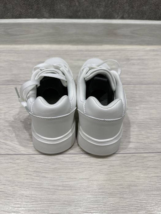 Кеды белые новые 38 размер