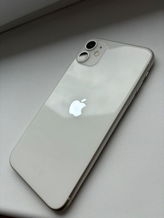 iPhone 11 64GB White – stare excelentă – 750 lei FIX