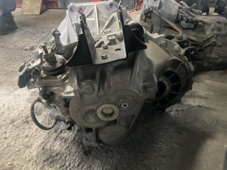 Скростна кутия и раздатка за Тойота 6 скоростна