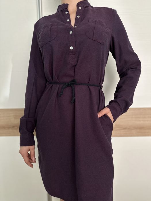 Лилава къса рокля с коланче