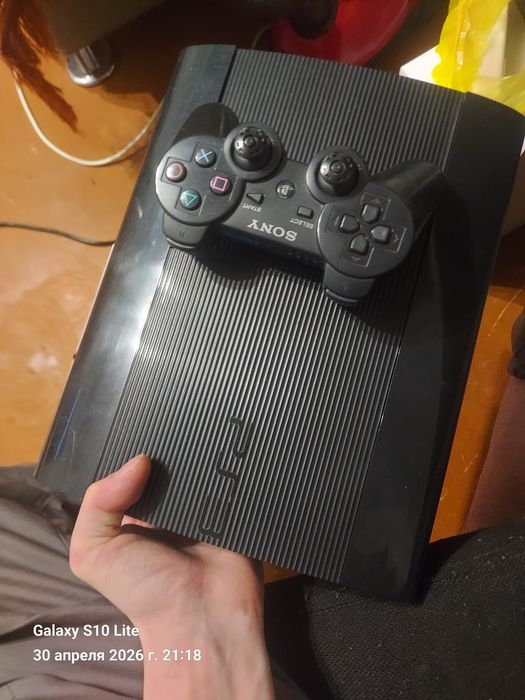 Продам PS3 supr slim