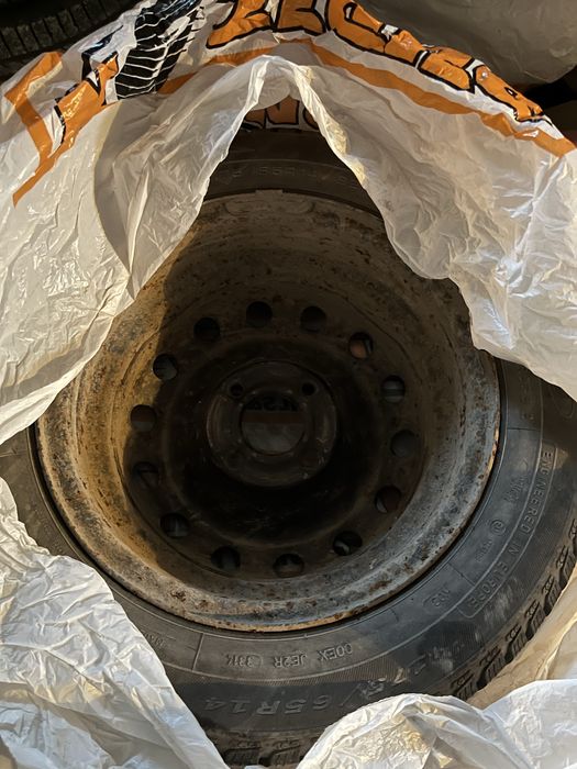 Зимни гуми с джанти за Пежо 206