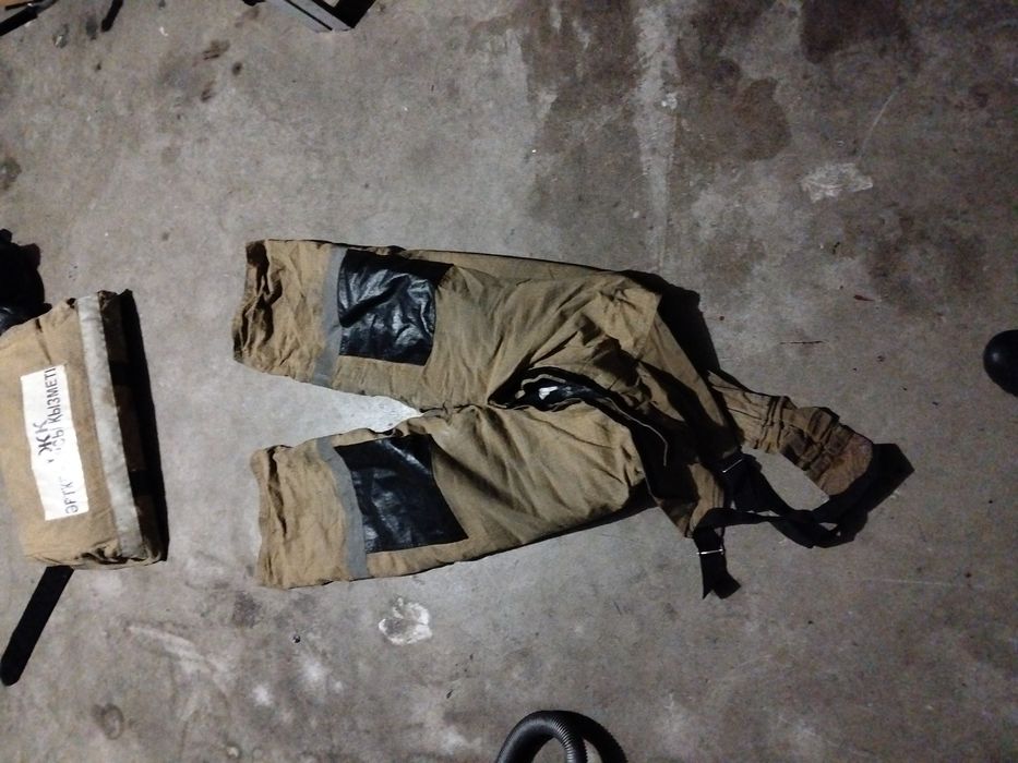 Боевой одежда пожарнго