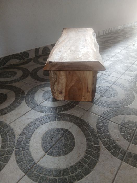 Scaune de lemn de vânzare