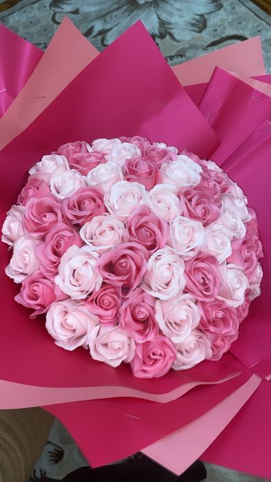 Realizez pe comanda buchete trandafiri din sapun