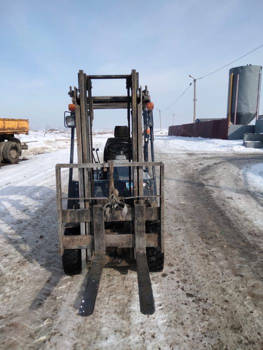 Минипогрузчик (кара) 1.5 т