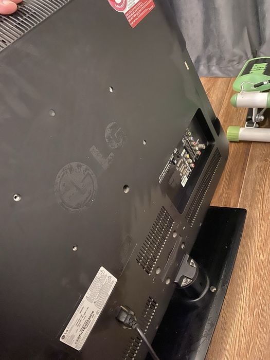 Продам телевизор