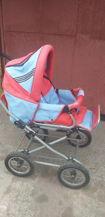 Продам детскую коляску
