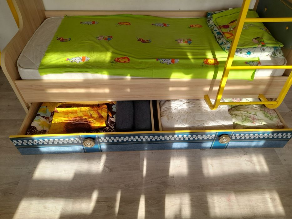 Кровать двух Ярусную