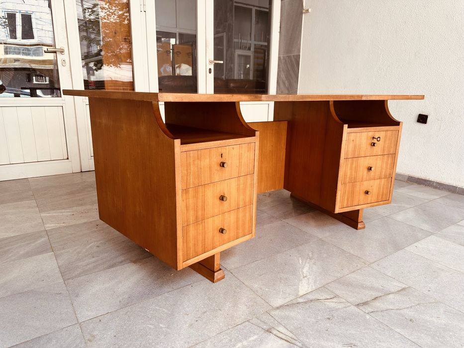 Винтидж италианско бюро – Mid Century (1960–70 г.)