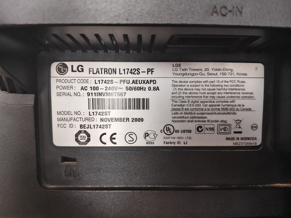 Срочно продаю комплект ПК (кейс+монитор+клавиатура+мышка)