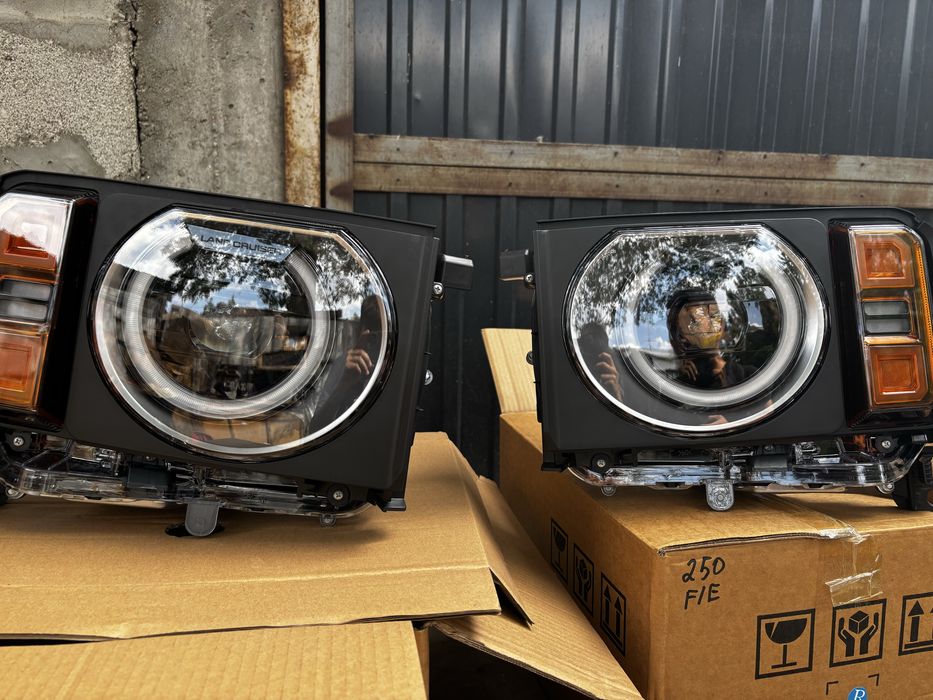 Фары запчасти на Land Cruiser Prado 250 оригинал