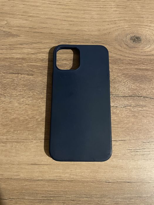 Huse pentru iphone 12