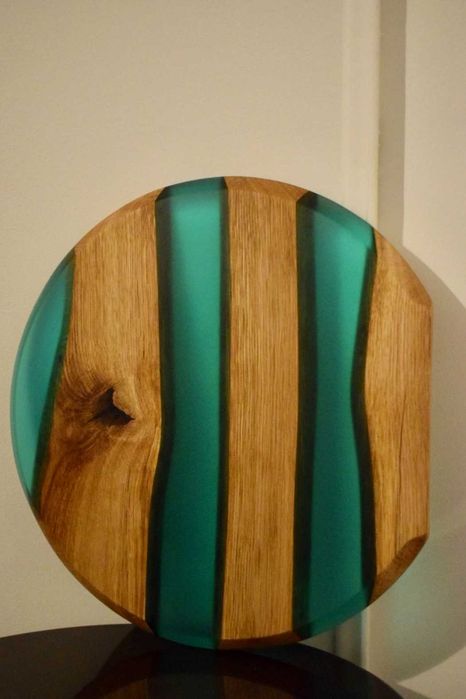 Platou din lemn de stejar si  rășină epoxidică