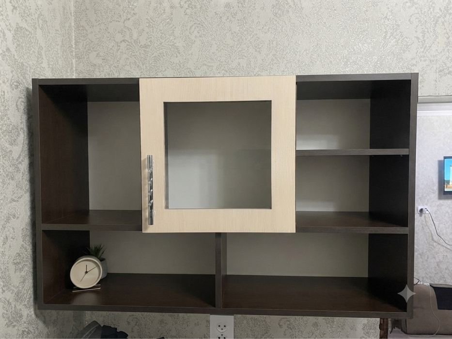 Срочно продам шкаф под телевизор!!!