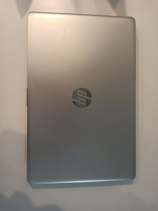 Лаптоп HP 15 / i5 7200U / MX110