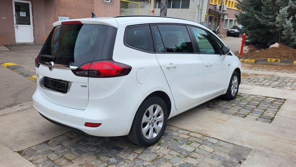 Opel Zafira 2015