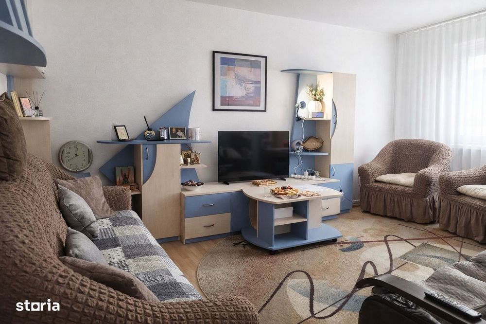 Apartament 3 camere decomandat Nicolina | 2 băi | 2 balcoane | Etaj 2