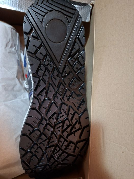 Sneakers Protecție EXENA DETROIT S1P – Mărimea 44 – Noi, Metal-Free