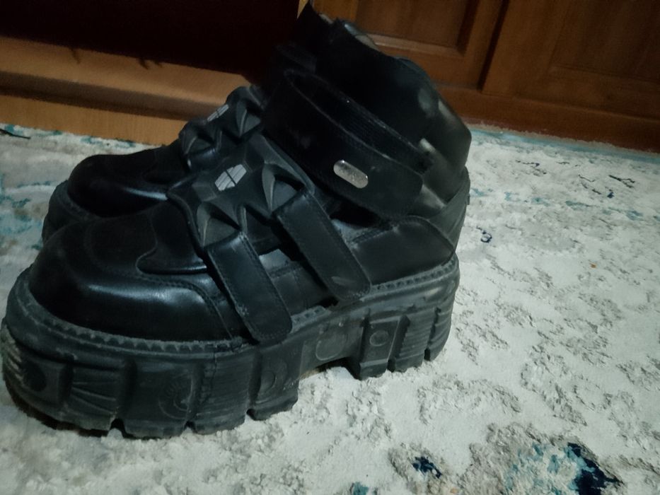 нью роки / от аюстонг