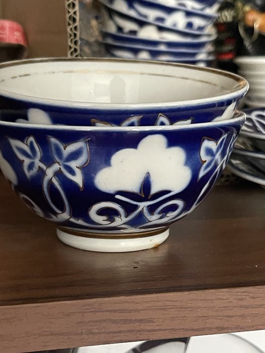 Тарелки , пиала ,