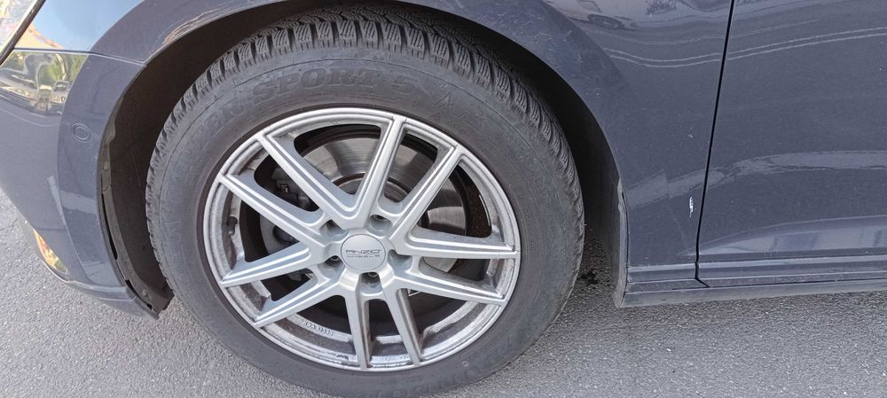 Vând jante Anzio aliaj 17" echipate cu cauciucuri iarnă pentru VW B8