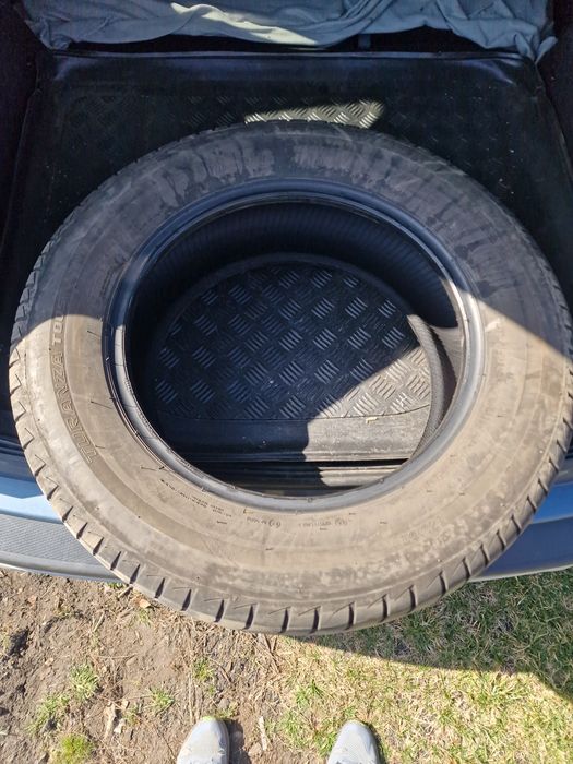 Anvelope 225 65  R17 Bridgestone