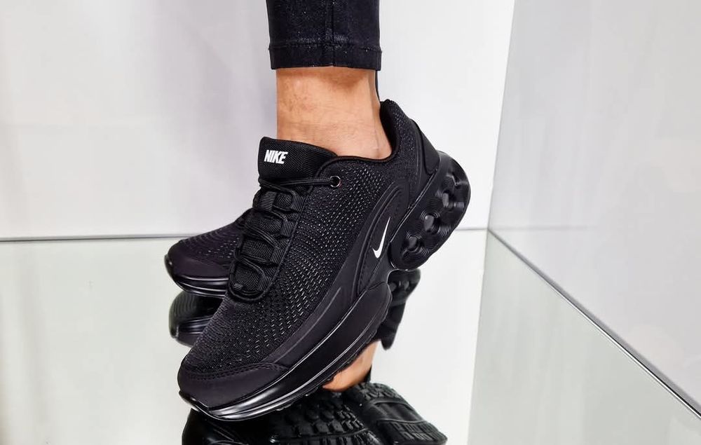 Дамски маратонки Nike различни