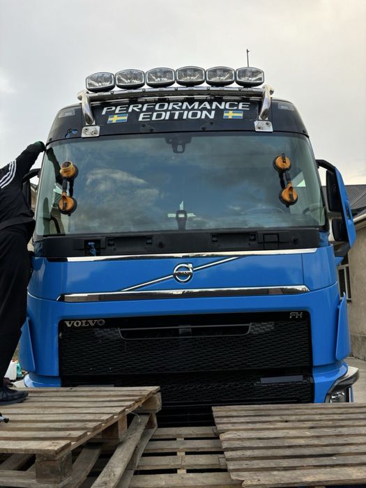 Лобовые для грузовых