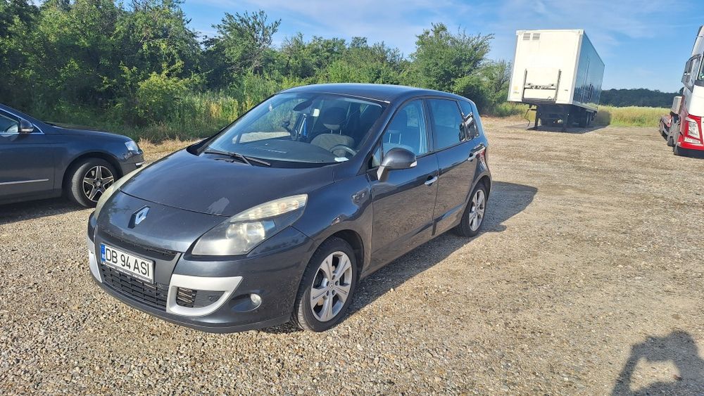 RENAULT Scenic 2011 — imagine 2