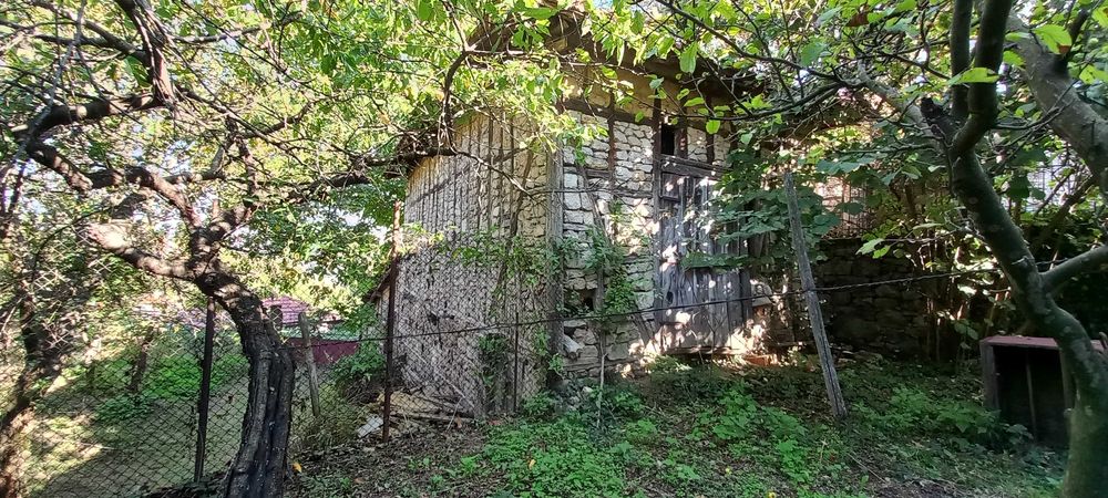 Продава се Къща в с. Орешец, Област Пловдив - 444 кв.м за 190 €/кв.м - Снимка #12